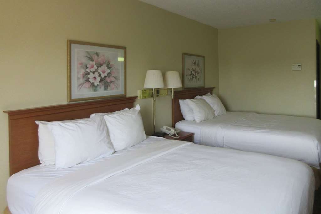 Quality Inn Washington Court House Jeffersonville Room photo